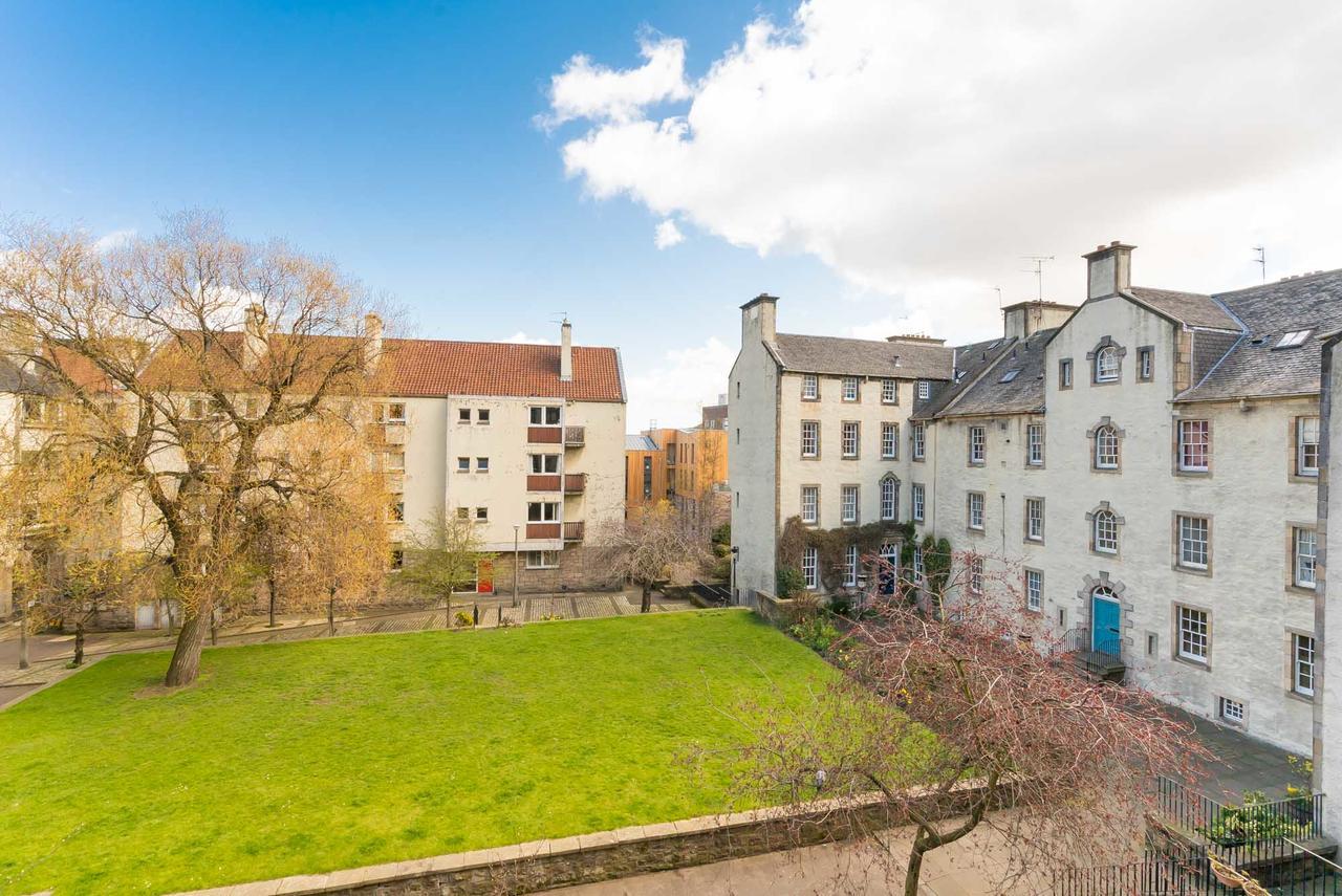 Apartment Near The Royal Mile 爱丁堡 外观 照片