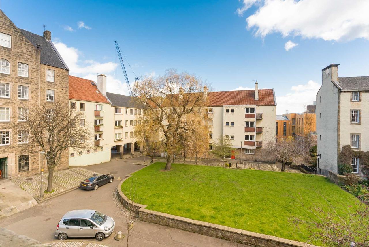 Apartment Near The Royal Mile 爱丁堡 外观 照片